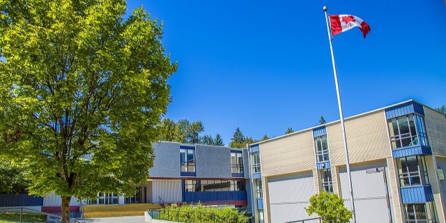 ポートムーディ・セカンダリー・スクール（Port Moody Secondary School）