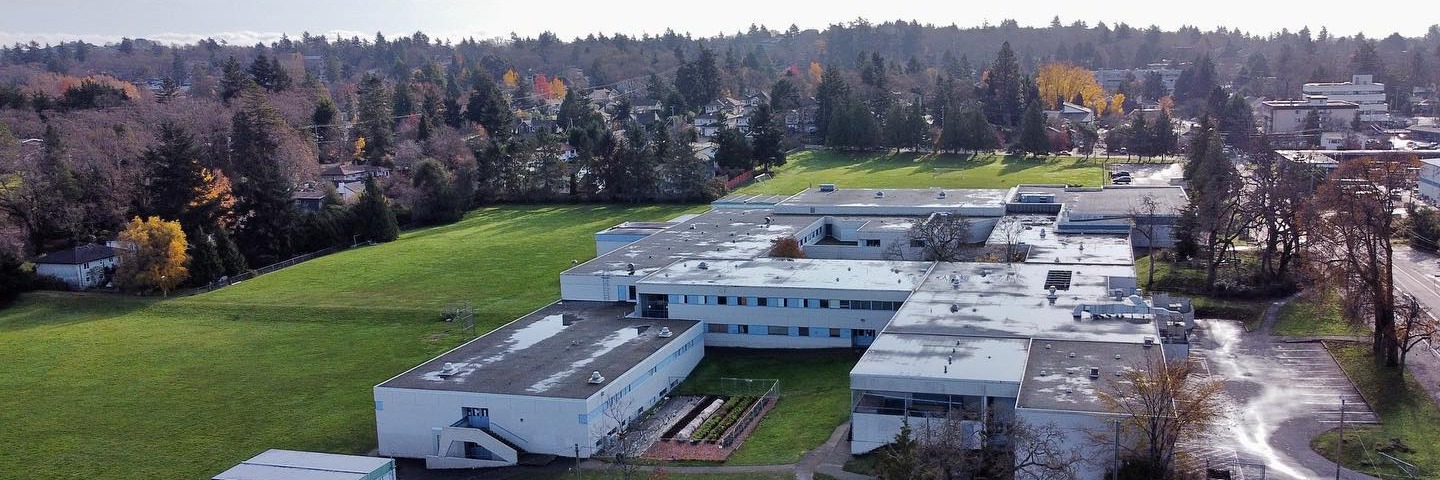 レイノルズ・セカンダリー・スクール（Reynolds Secondary School）