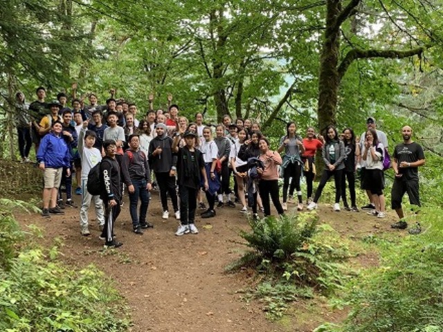 スティーブストン・ロンドン・セカンダリー・スクール (Steveston-London Secondary School, SLSS)